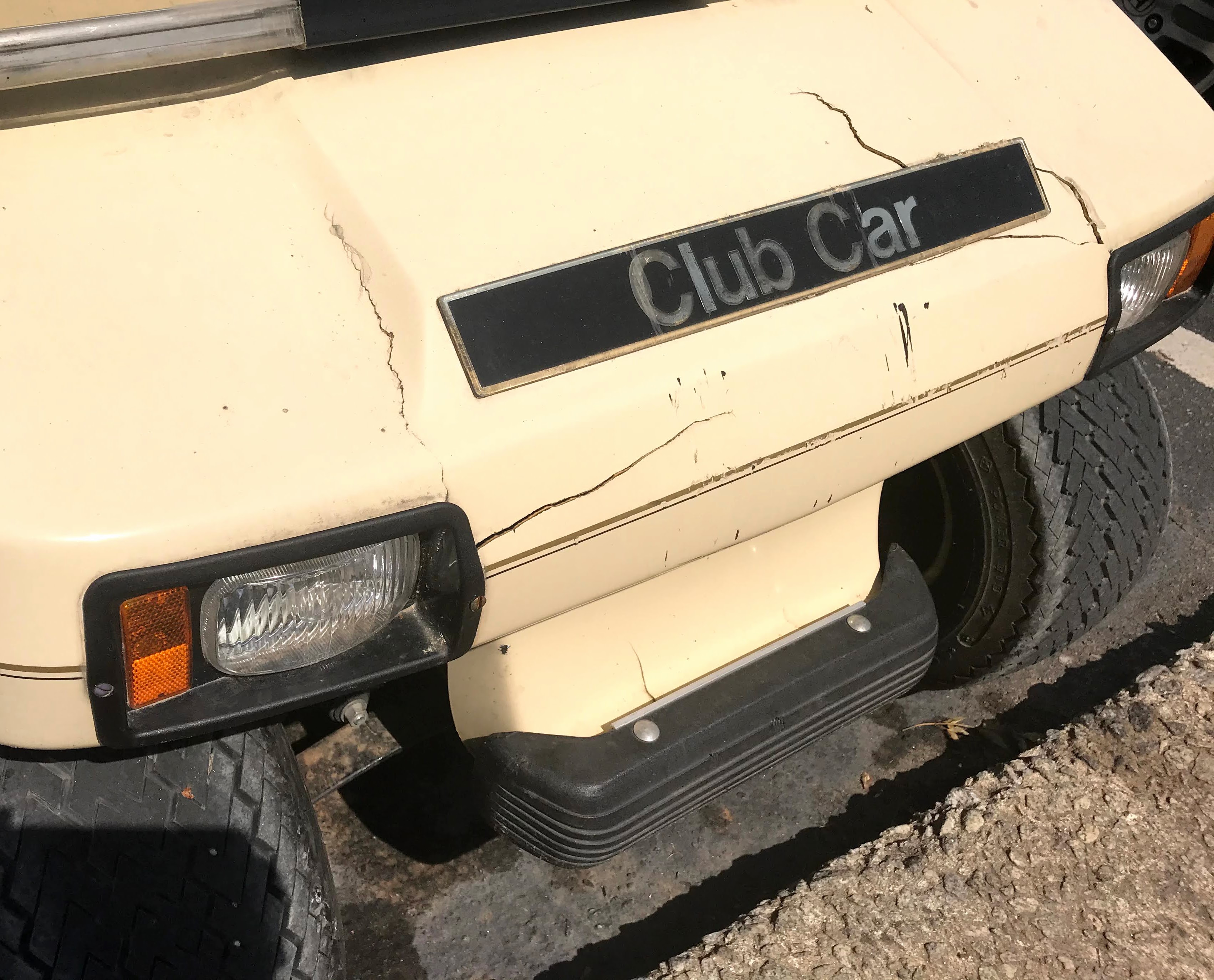 1990 Club Car DS Gas Golf - Lifted & Lowered Golf Carts