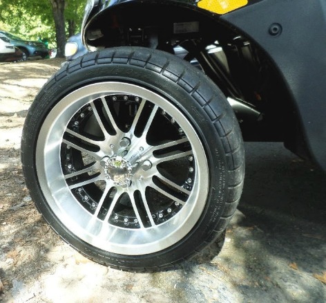 custom golf cart wheel on a low profile golf cart tire